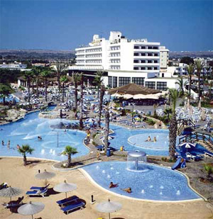 ����� Adams Beach 4