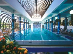 ����� Amathus Beach 5